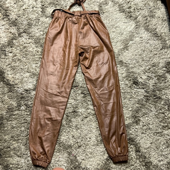 Cute pants - Picture 2 of 3